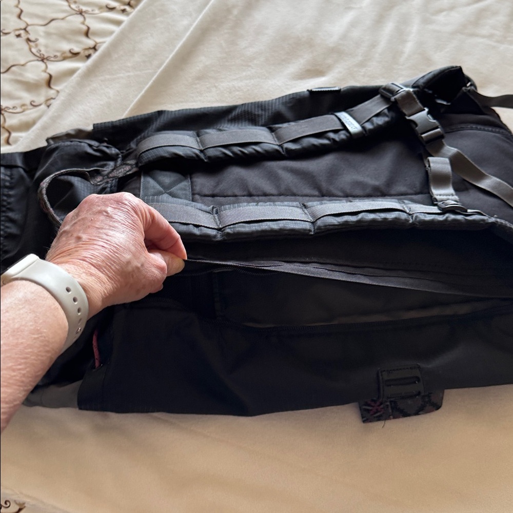 Burton back pack - image 13